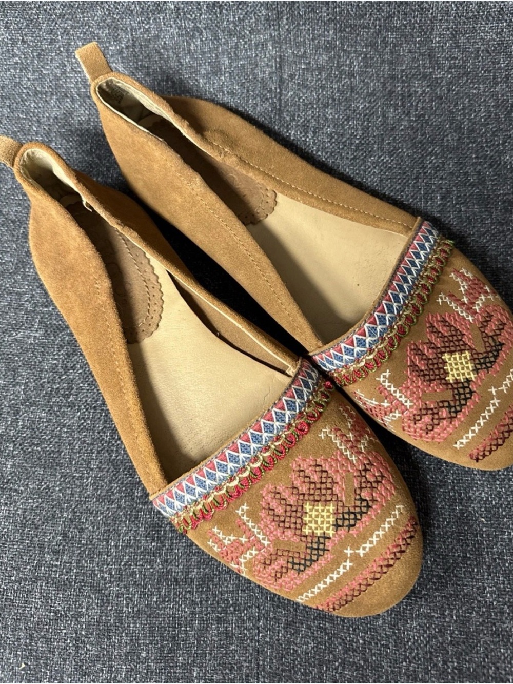 Latigo Anthropologie Cross Stitch Embroidered Leather Suede Flats Shoes 9.5